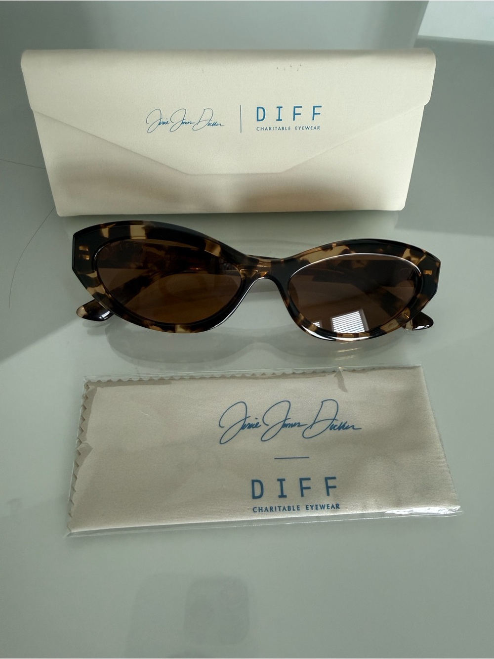 DIFF Jessie James Decker Dolce Bella Sunglasses - Picture 7 of 10